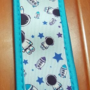 Icy Pole Holders Space